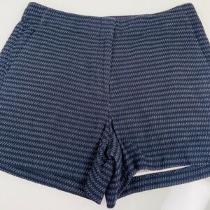 LOFT Curvy Shorts Women's Size‎ 4 Navy White Geometric Cotton Blend Casual NEW